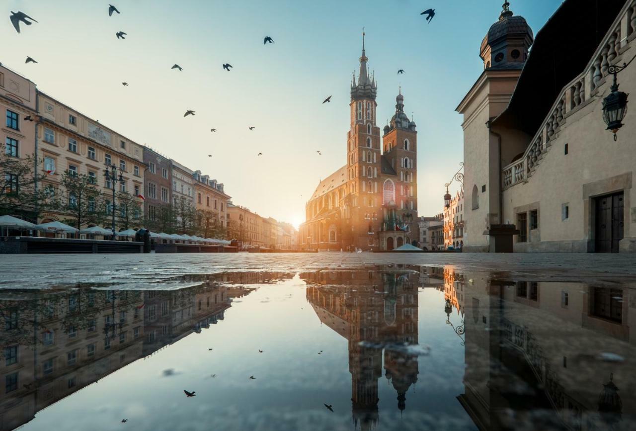 Leo Apartments Main Square Краков Экстерьер фото