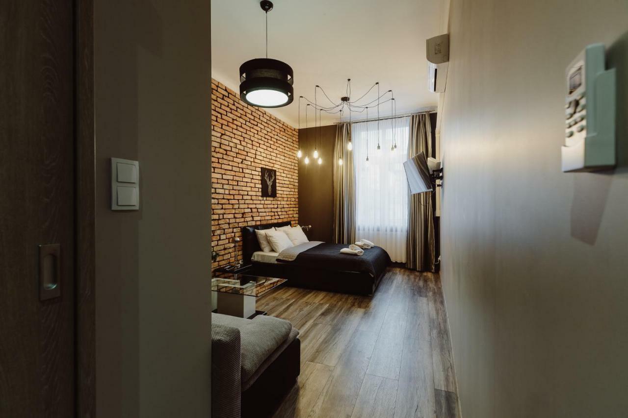 Leo Apartments Main Square Краков Экстерьер фото